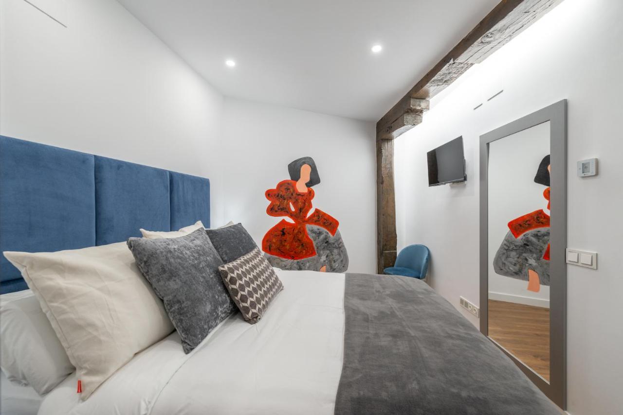 The Heart Of The City, Sol, By Monaro***** Madrid Extérieur photo
